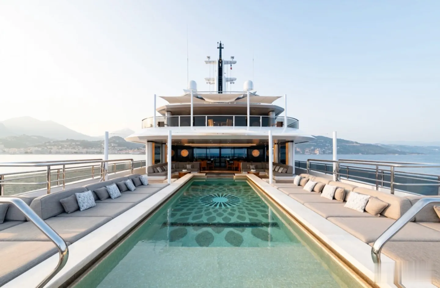 Sun deck